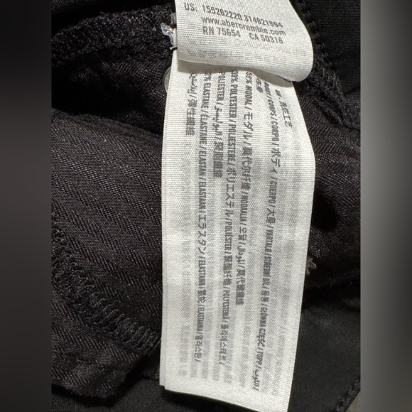 Abercrombie & Fitch Black Ankle Pants - Picture 9 of 9
